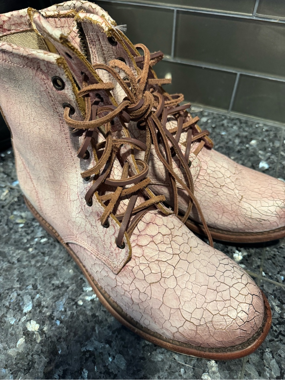 Women's Pink Cracked Lace-Up Heeled Ankle Boots